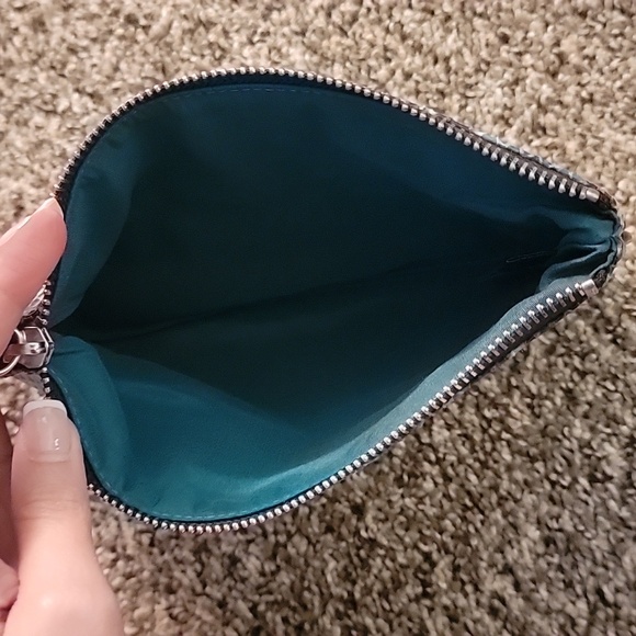 Express Wristlet - Picture 4 of 4